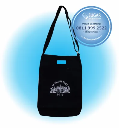 Canvas Totebag Canvas Museum 1 goodiebag_canvas_hari_museum